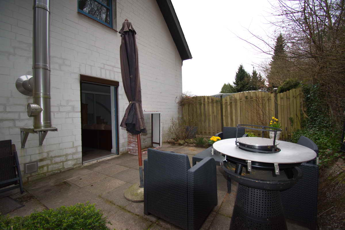 Terrasse mit Sitzgarnitur